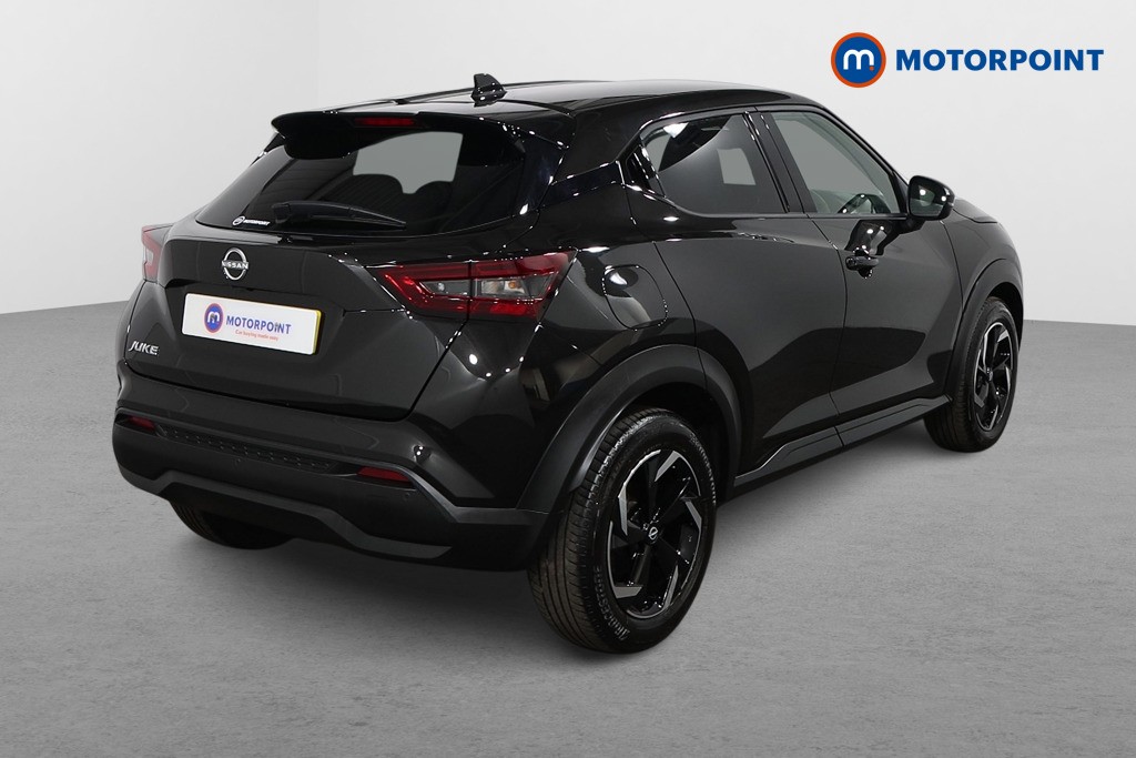 Nissan Juke N-Connecta Automatic Petrol SUV - Stock Number (1564999) - Drivers side rear corner