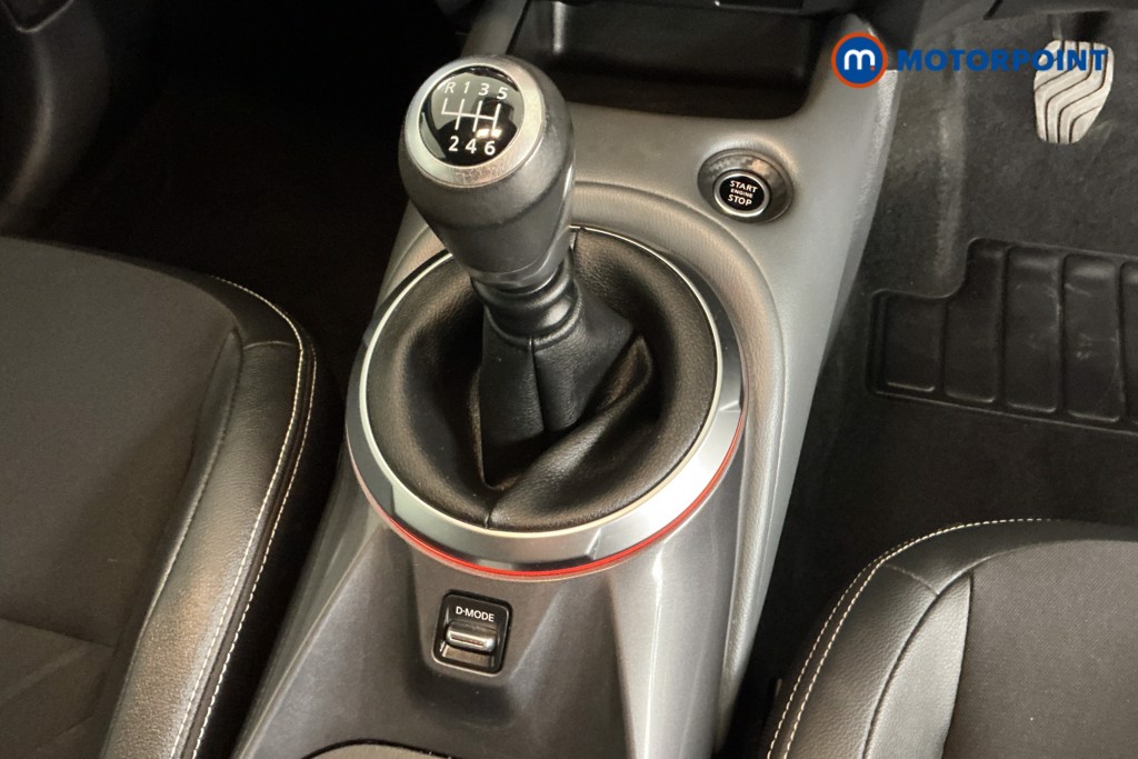 Nissan Juke Tekna Manual Petrol SUV - Stock Number (1565072) - 14th supplementary image