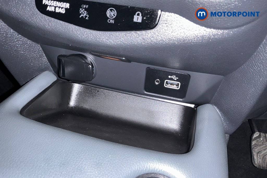 Nissan Juke Tekna Manual Petrol SUV - Stock Number (1565072) - 15th supplementary image