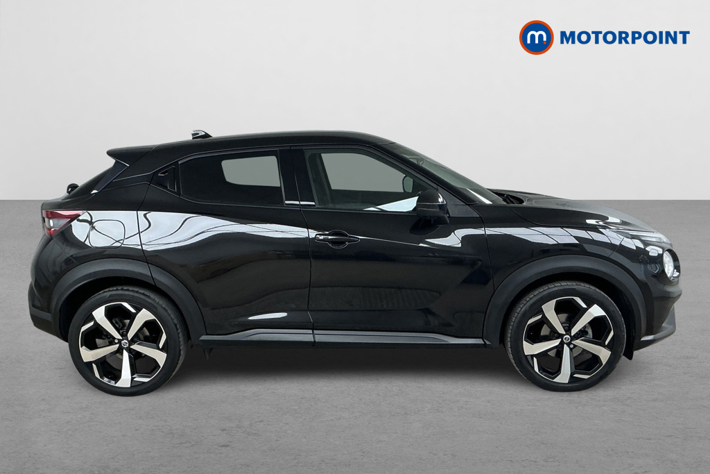 Nissan Juke Tekna Manual Petrol SUV - Stock Number (1565072) - Drivers side