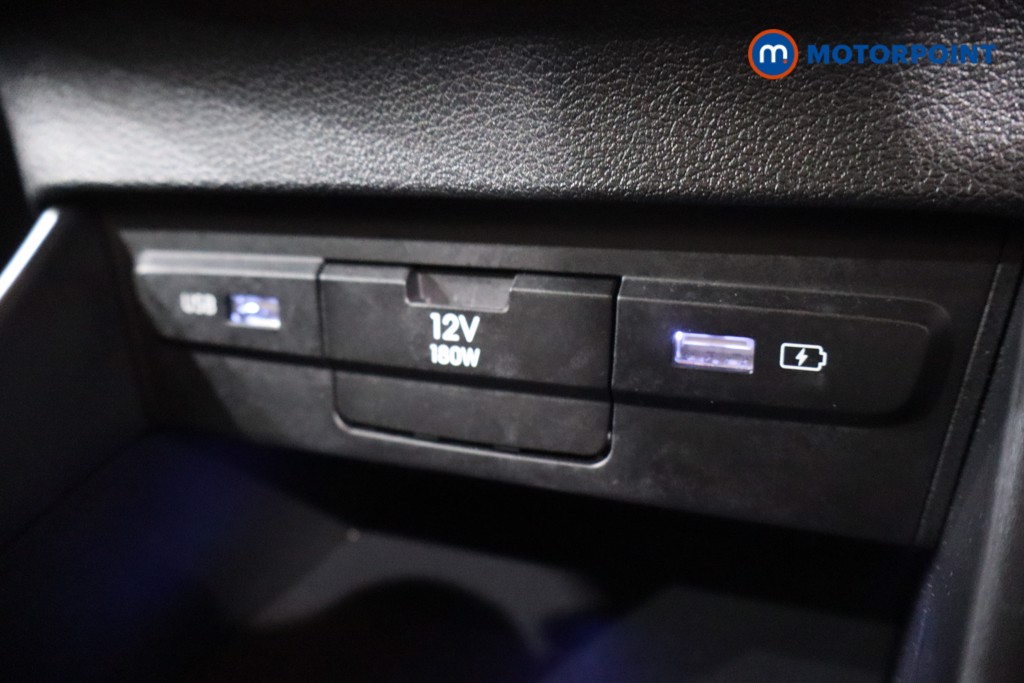 Hyundai Bayon Se Connect Automatic Petrol-Electric Hybrid SUV - Stock Number (1565110) - 14th supplementary image