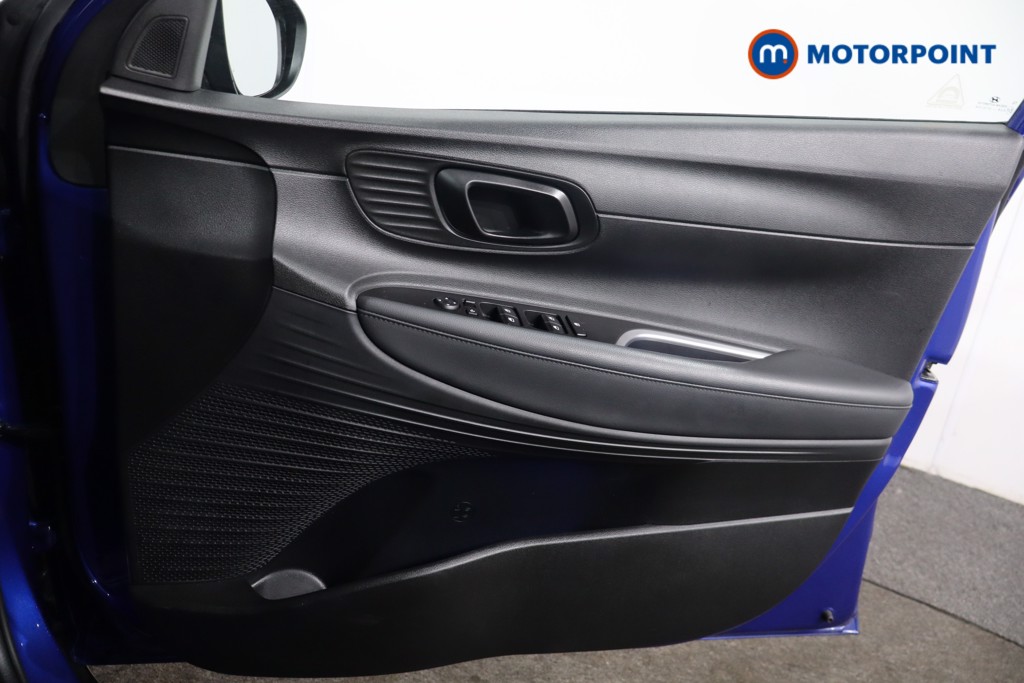 Hyundai Bayon Se Connect Automatic Petrol-Electric Hybrid SUV - Stock Number (1565110) - 25th supplementary image