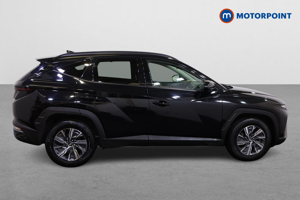 Hyundai Tucson Se Connect Manual Petrol SUV - Stock Number (1565258) - Drivers side