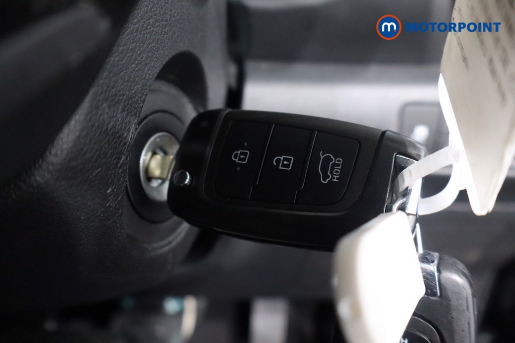 Hyundai Kona Se Connect Automatic Petrol-Electric Hybrid SUV - Stock Number (1565514) - 13th supplementary image