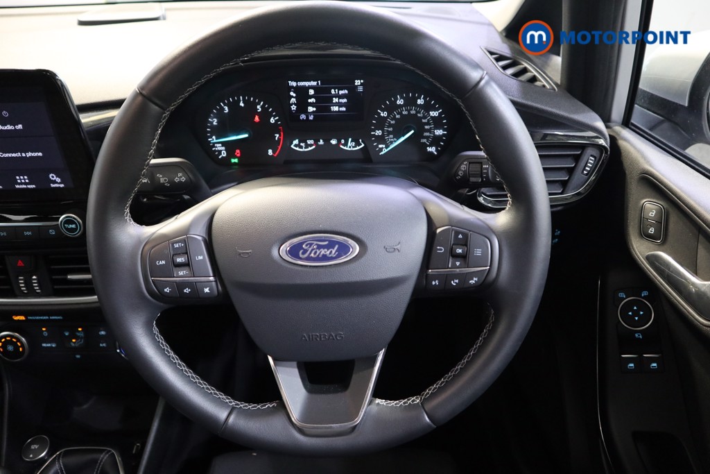 Ford Fiesta Zetec Manual Petrol Hatchback - Stock Number (1565548) - 2nd supplementary image