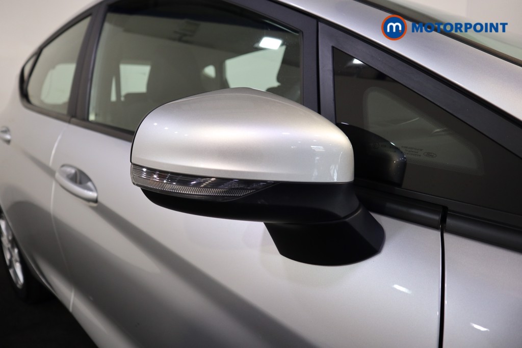 Ford Fiesta Zetec Manual Petrol Hatchback - Stock Number (1565548) - 22nd supplementary image