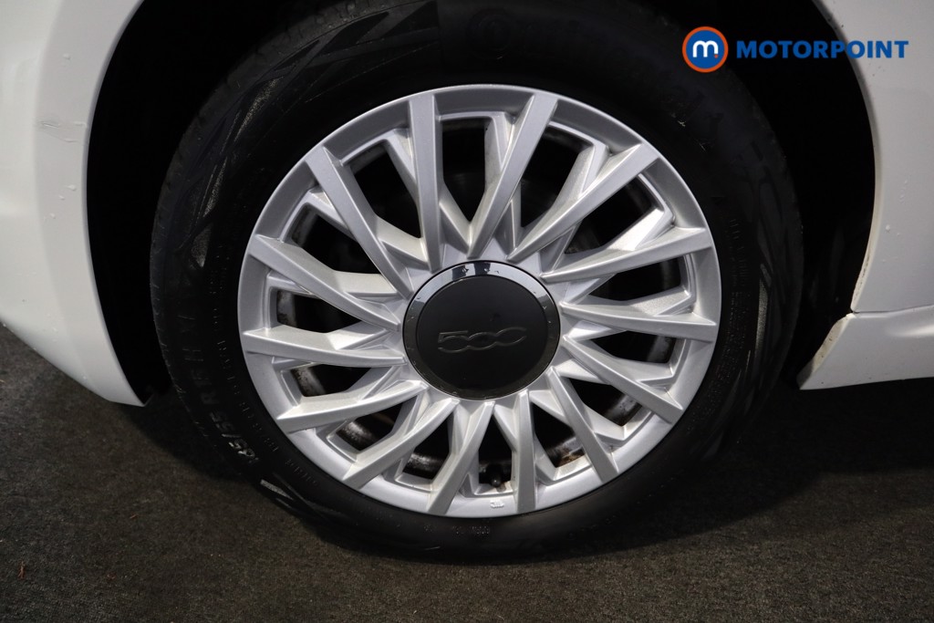 Fiat 500 Dolcevita Manual Petrol-Electric Hybrid Hatchback - Stock Number (1565577) - 14th supplementary image