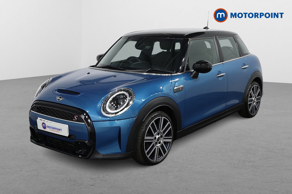 Mini Hatchback Cooper S Exclusive Automatic Petrol Hatchback - Stock Number (1565761) - Passenger side front corner
