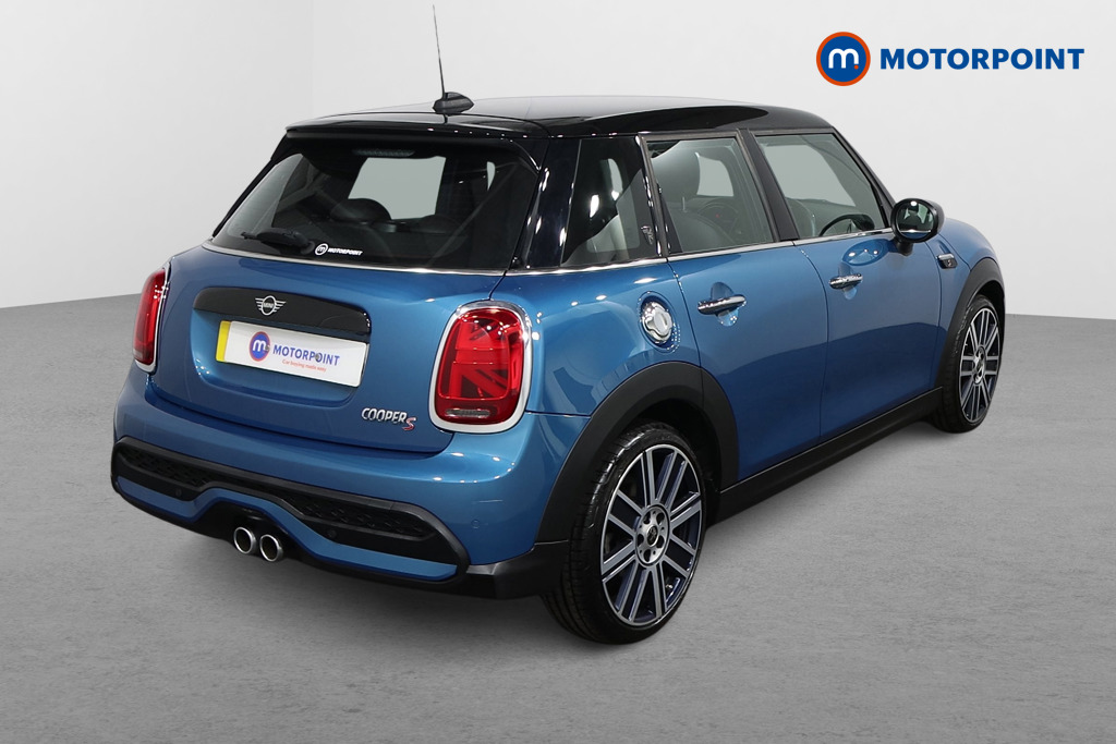Mini Hatchback Cooper S Exclusive Automatic Petrol Hatchback - Stock Number (1565761) - Drivers side rear corner
