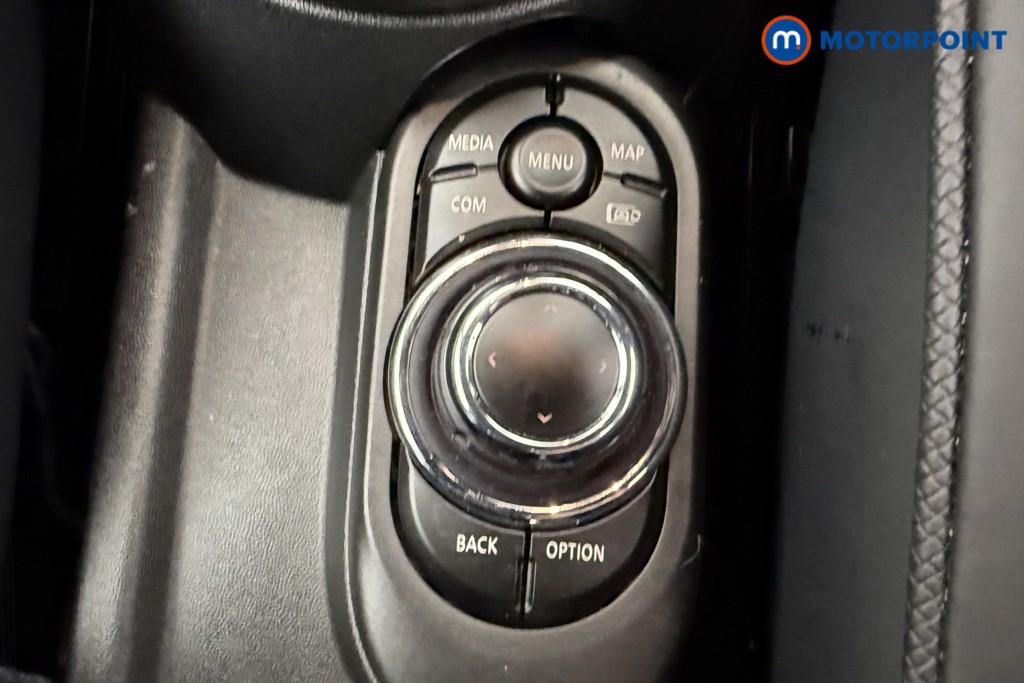 Mini Hatchback Cooper S Exclusive Automatic Petrol Hatchback - Stock Number (1565766) - 9th supplementary image