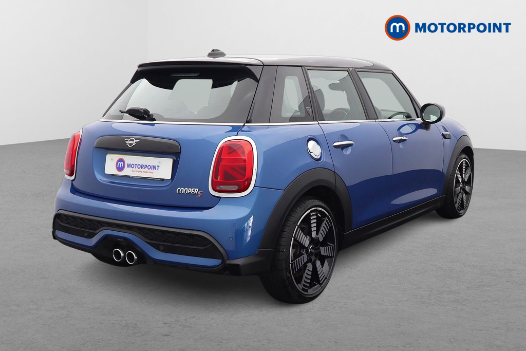 Mini Hatchback Cooper S Exclusive Automatic Petrol Hatchback - Stock Number (1565766) - Drivers side rear corner