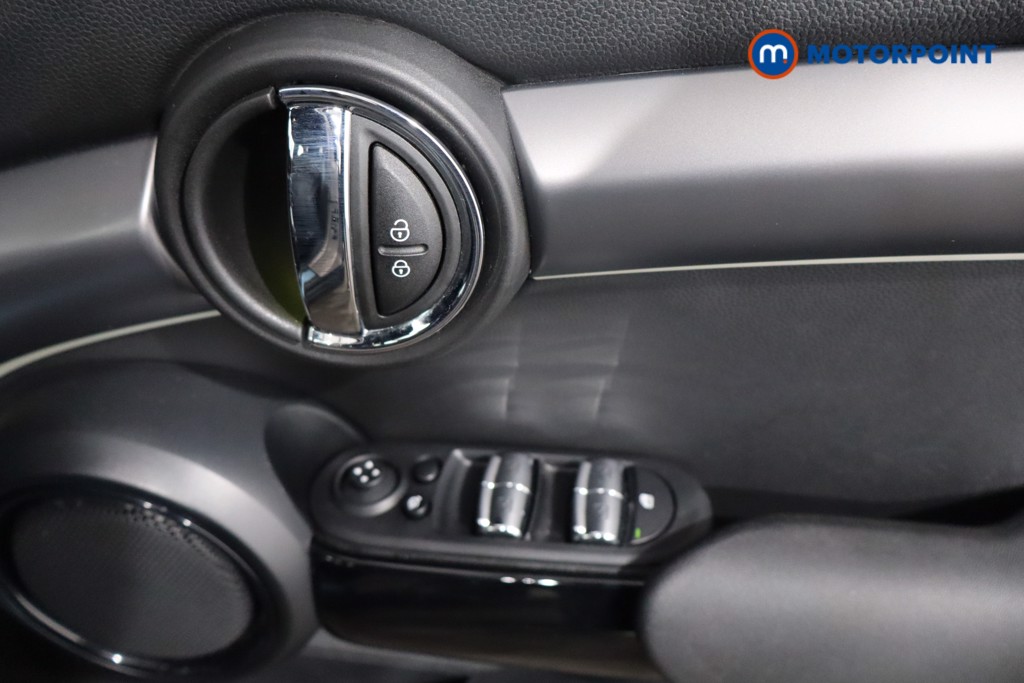 Mini Hatchback Cooper S Exclusive Automatic Petrol Hatchback - Stock Number (1565781) - 19th supplementary image