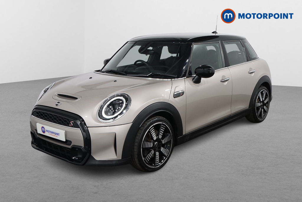 Mini Hatchback Cooper S Exclusive Automatic Petrol Hatchback - Stock Number (1565781) - Passenger side front corner
