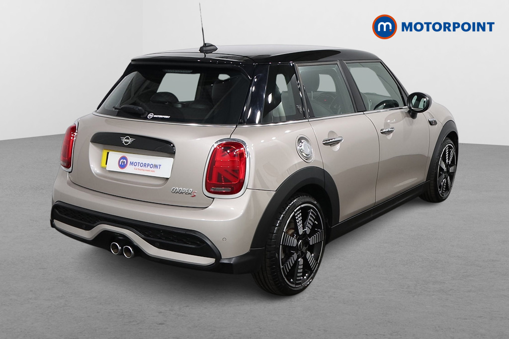 Mini Hatchback Cooper S Exclusive Automatic Petrol Hatchback - Stock Number (1565781) - Drivers side rear corner