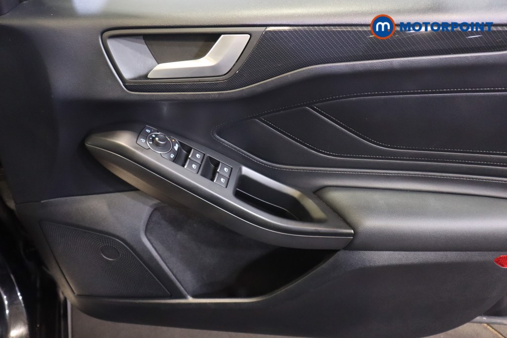 Ford Focus St-Line X Edition Manual Petrol-Electric Hybrid Hatchback - Stock Number (1565852) - 8th supplementary image