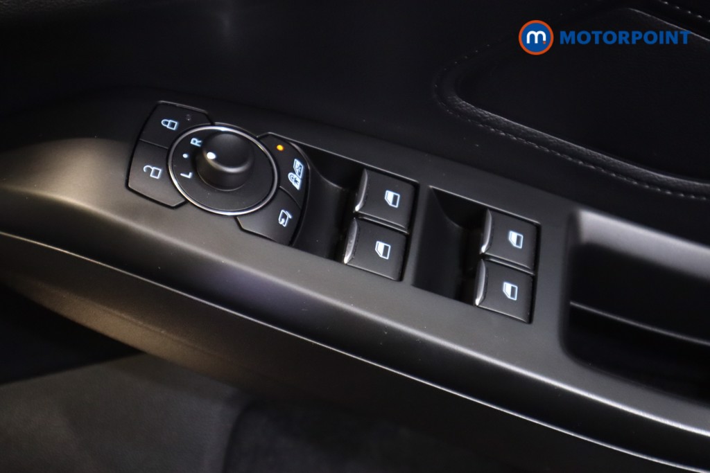 Ford Focus St-Line X Edition Manual Petrol-Electric Hybrid Hatchback - Stock Number (1565852) - 10th supplementary image