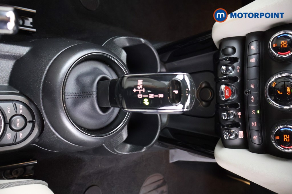 Mini Hatchback Cooper Exclusive Automatic Petrol Hatchback - Stock Number (1565950) - 6th supplementary image