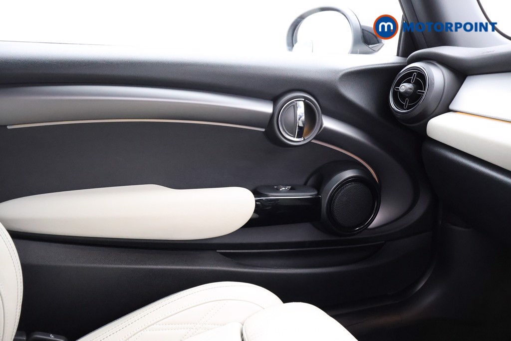 Mini Hatchback Cooper Exclusive Automatic Petrol Hatchback - Stock Number (1565950) - 7th supplementary image