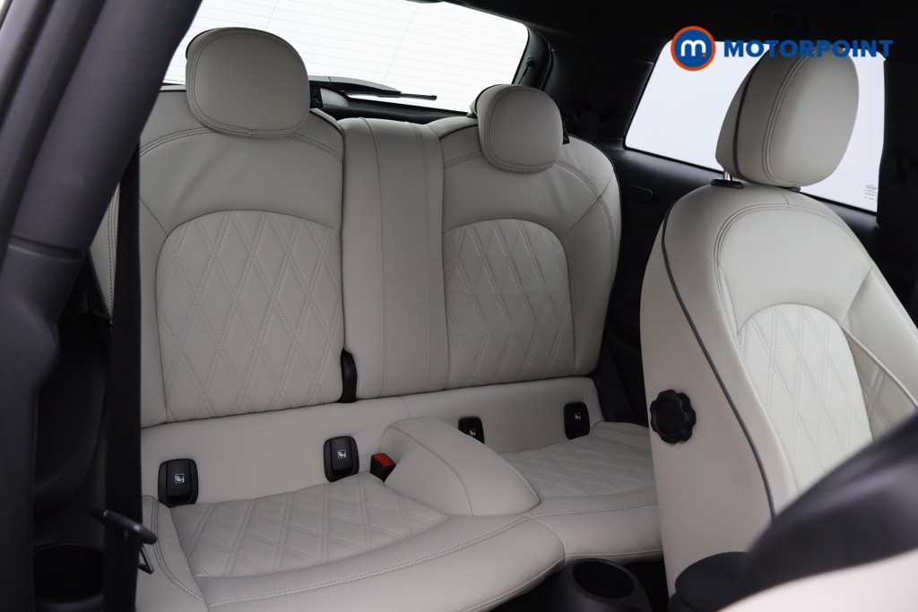 Mini Hatchback Cooper Exclusive Automatic Petrol Hatchback - Stock Number (1565950) - 11th supplementary image