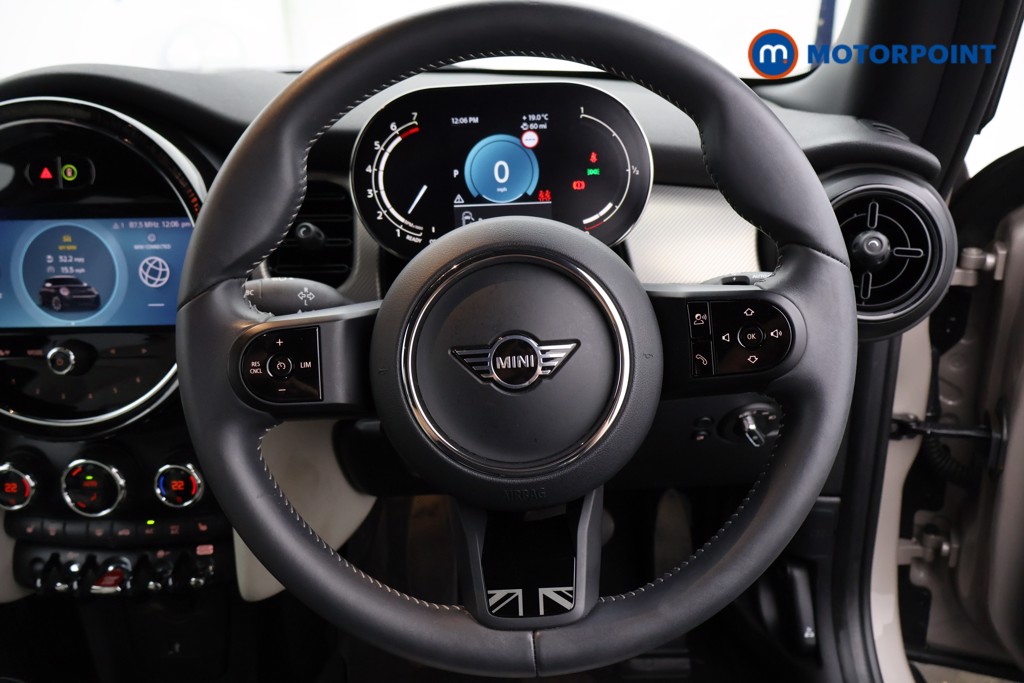 Mini Hatchback Cooper Exclusive Automatic Petrol Hatchback - Stock Number (1565950) - 1st supplementary image