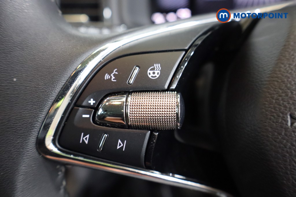 Skoda Karoq Se L Manual Petrol SUV - Stock Number (1565978) - 12th supplementary image