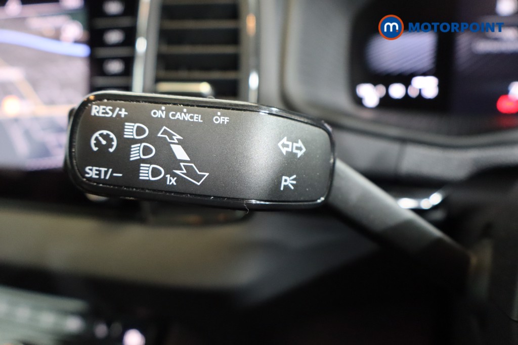 Skoda Karoq Se L Manual Petrol SUV - Stock Number (1565978) - 14th supplementary image