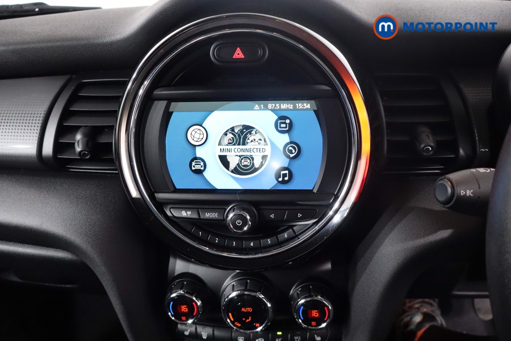 Mini Hatchback Cooper Classic Manual Petrol Hatchback - Stock Number (1566026) - 17th supplementary image