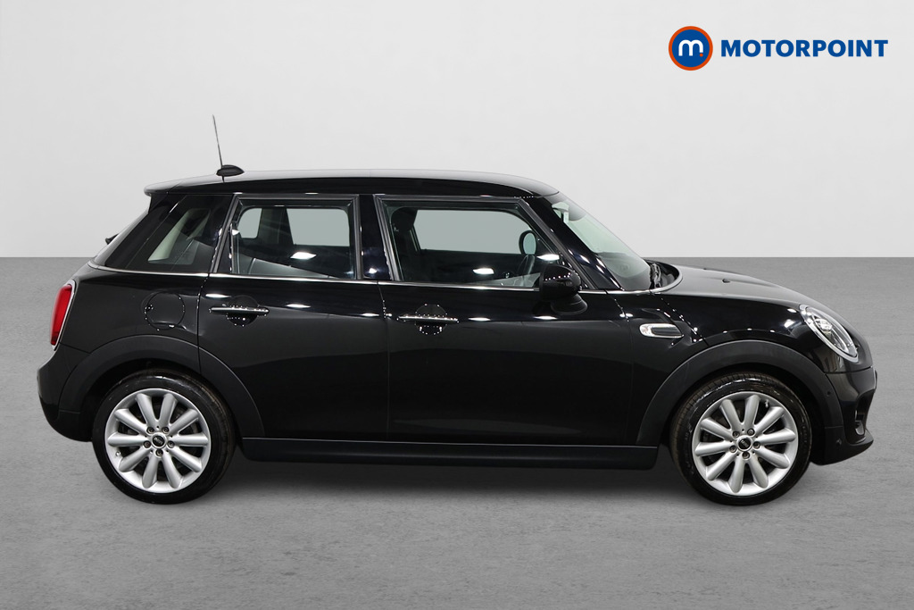 Mini Hatchback Cooper Classic Manual Petrol Hatchback - Stock Number (1566026) - Drivers side