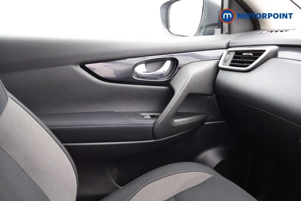 Nissan Qashqai Acenta Premium Manual Petrol SUV - Stock Number (1566031) - 4th supplementary image