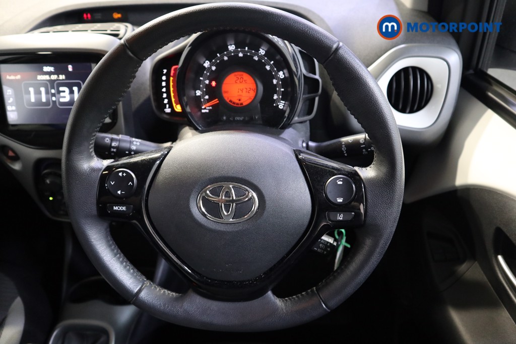 Toyota Aygo X-Play Manual Petrol Hatchback - Stock Number (1566059) - 2nd supplementary image