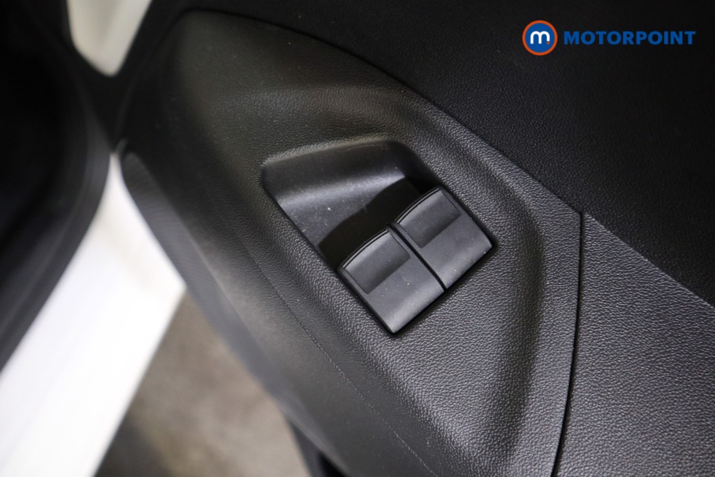 Toyota Aygo X-Play Manual Petrol Hatchback - Stock Number (1566059) - 9th supplementary image