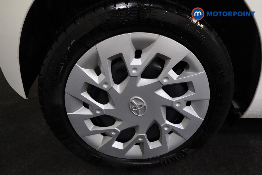 Toyota Aygo X-Play Manual Petrol Hatchback - Stock Number (1566059) - 13th supplementary image