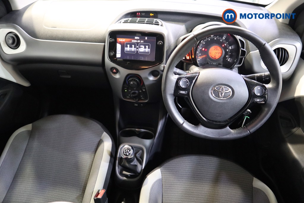 Toyota Aygo X-Play Manual Petrol Hatchback - Stock Number (1566059) - 1st supplementary image