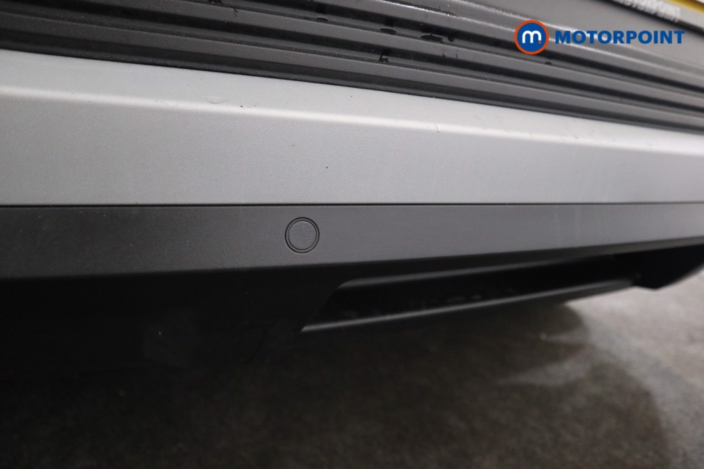 Ford Explorer Select Automatic Electric SUV - Stock Number (1566235) - 17th supplementary image