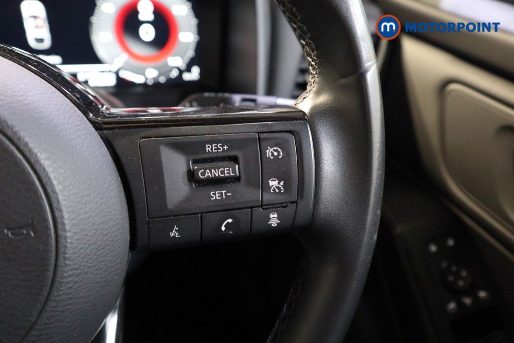 Nissan Qashqai N-Connecta Automatic Petrol-Electric Hybrid SUV - Stock Number (1566277) - 4th supplementary image