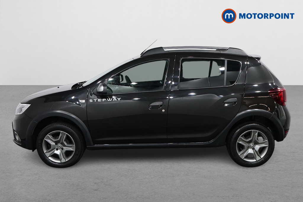 Dacia Sandero Stepway Comfort Manual Petrol Hatchback - Stock Number (1566501) - Passenger side
