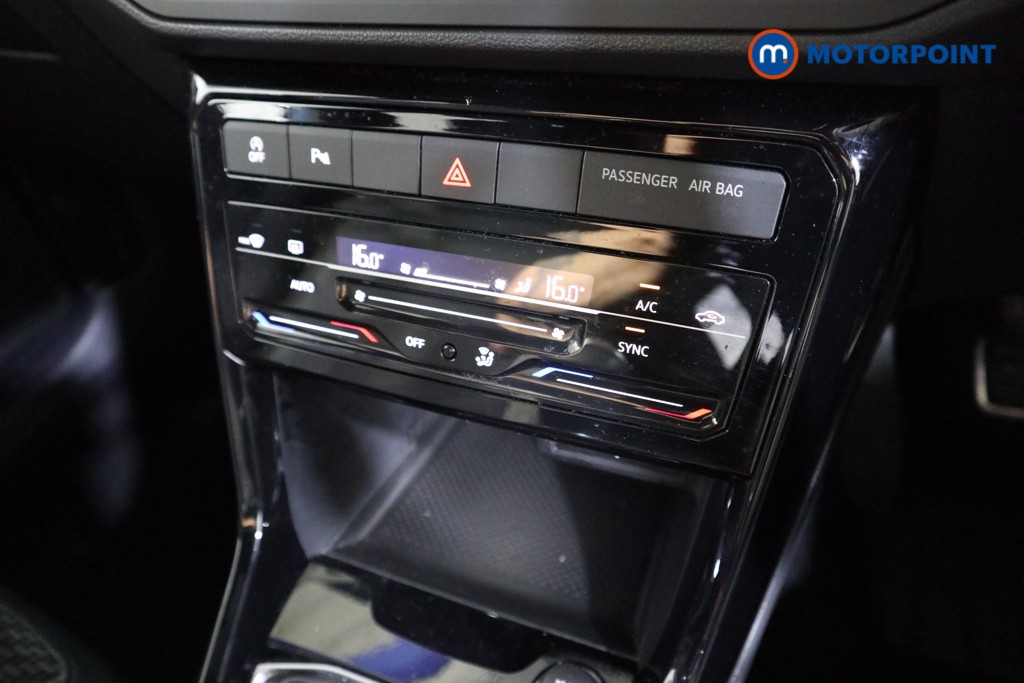 Volkswagen T-Cross R-Line Manual Petrol SUV - Stock Number (1566579) - 7th supplementary image