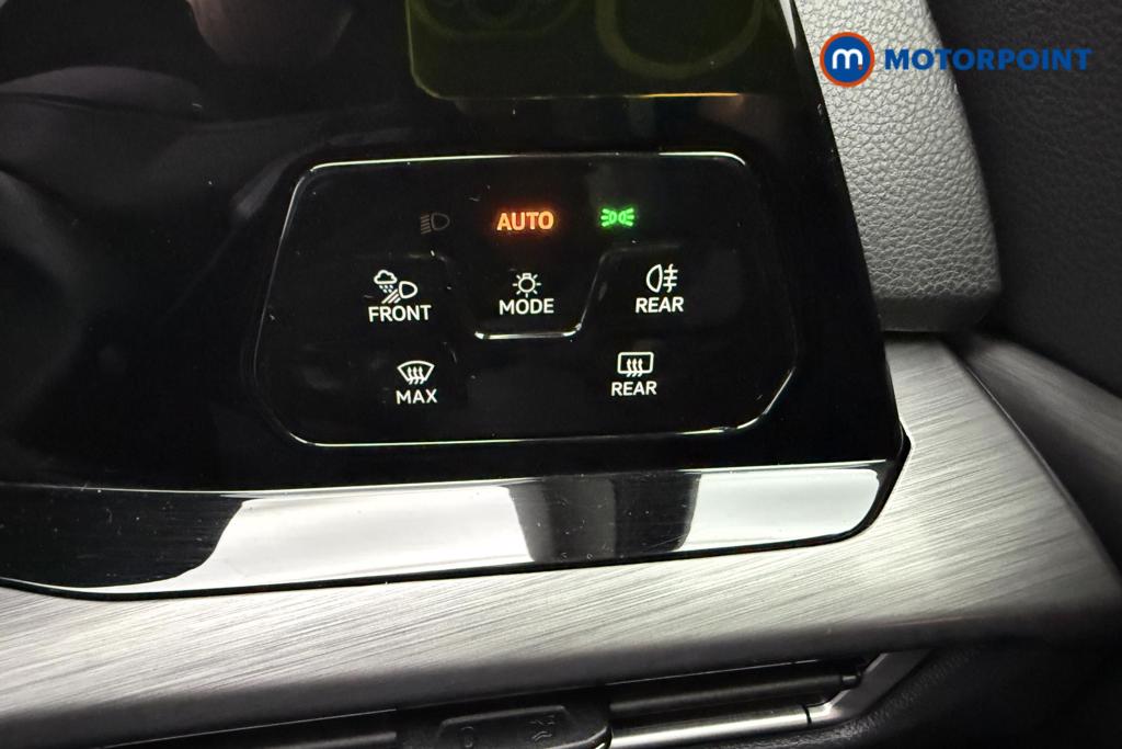 Volkswagen Golf Style Edition Manual Petrol Hatchback - Stock Number (1566656) - 17th supplementary image