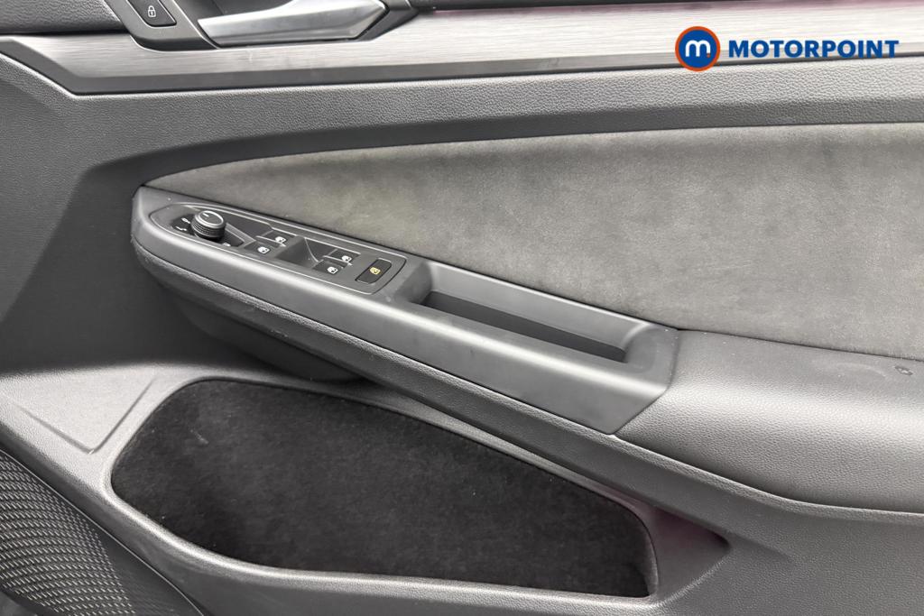 Volkswagen Golf Style Edition Manual Petrol Hatchback - Stock Number (1566656) - 18th supplementary image