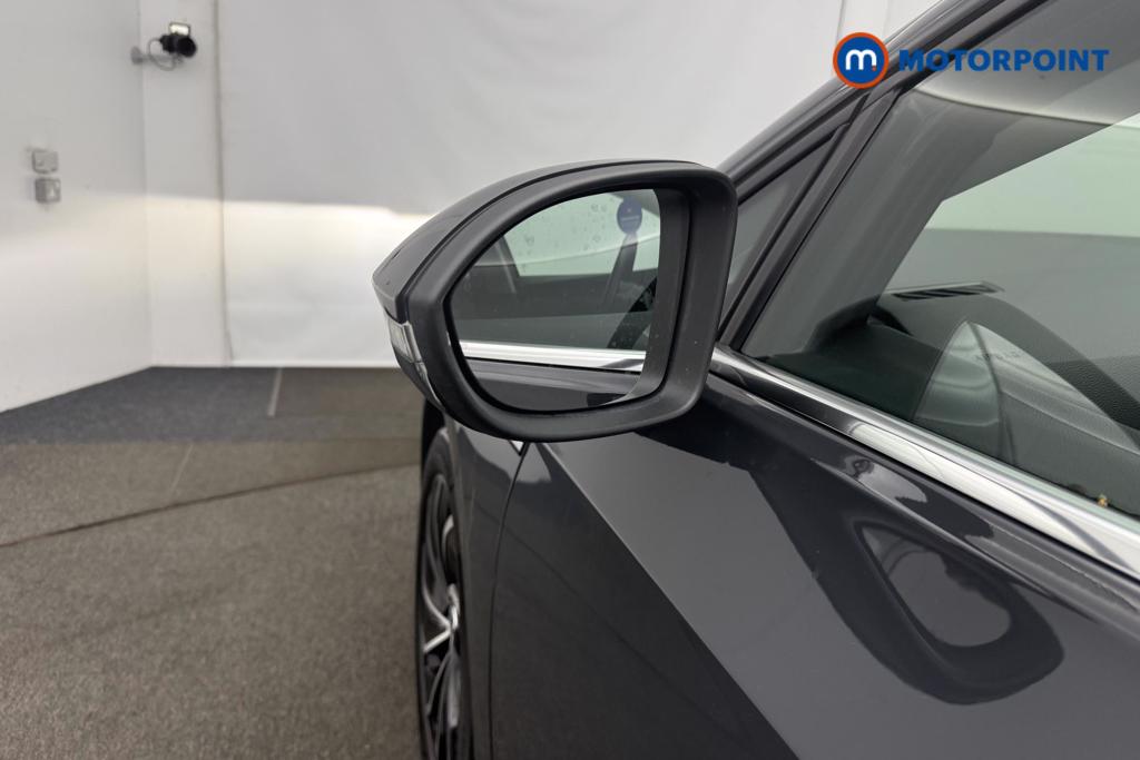 Volkswagen Golf Style Edition Manual Petrol Hatchback - Stock Number (1566656) - 30th supplementary image