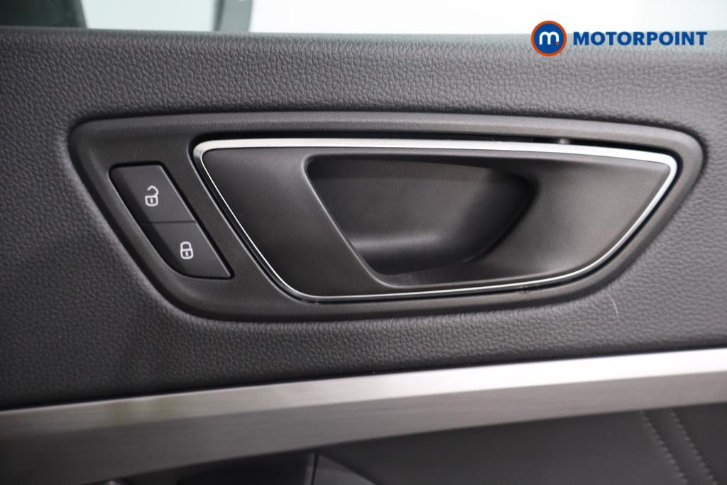 Seat Ateca Fr Black Edition Manual Petrol SUV - Stock Number (1566841) - 14th supplementary image