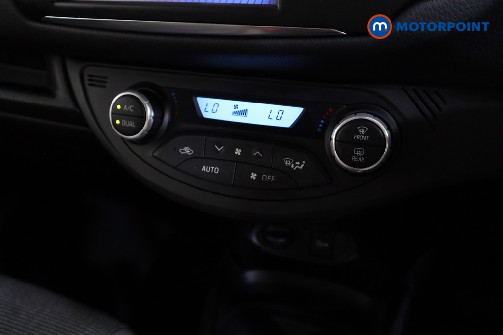 Toyota Yaris Y20 Automatic Petrol-Electric Hybrid Hatchback - Stock Number (1567125) - 7th supplementary image