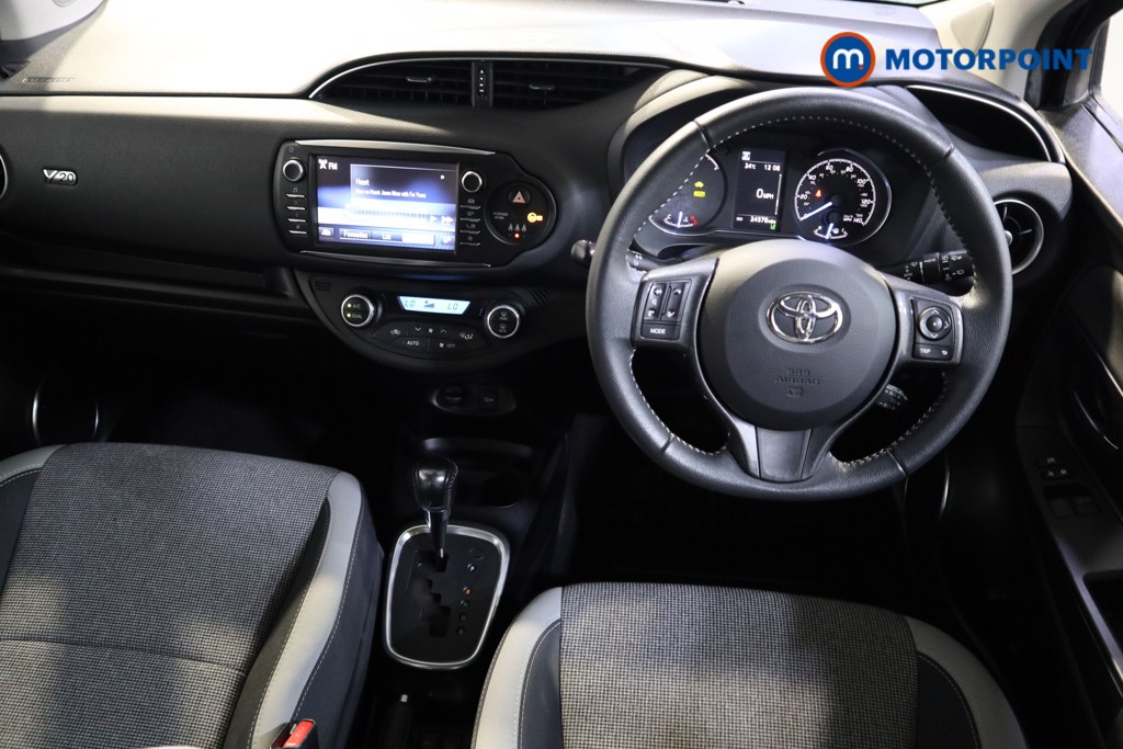 Toyota Yaris Y20 Automatic Petrol-Electric Hybrid Hatchback - Stock Number (1567125) - 1st supplementary image