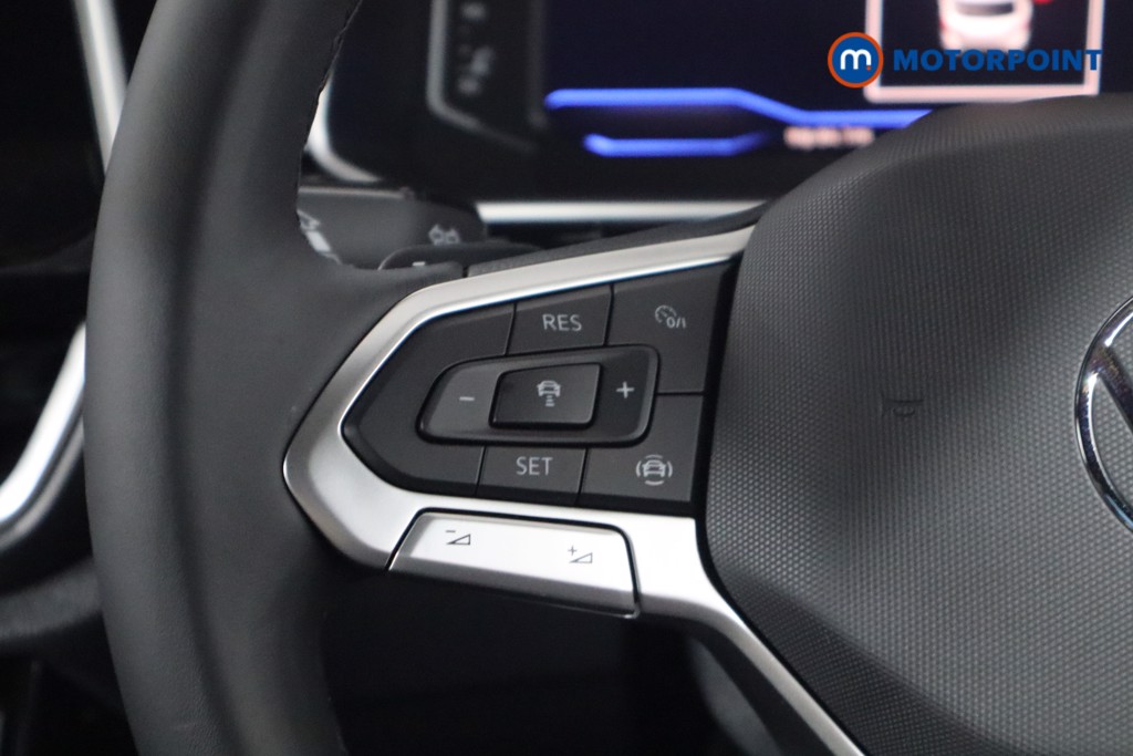 Volkswagen T-Roc R-Line Automatic Petrol SUV - Stock Number (1567545) - 7th supplementary image