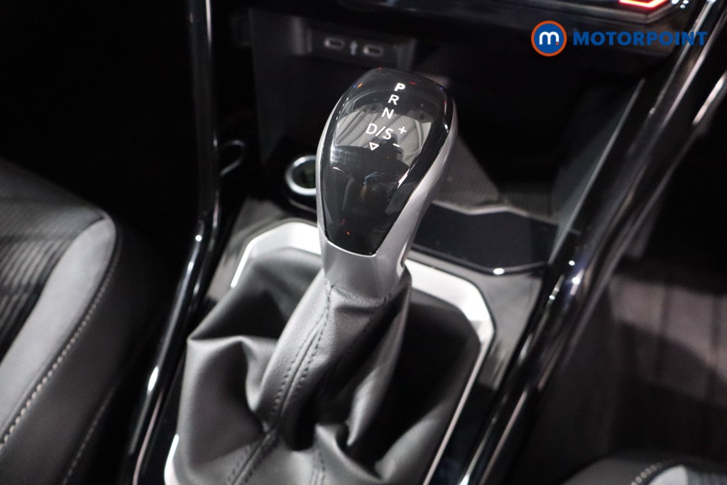 Volkswagen T-Roc R-Line Automatic Petrol SUV - Stock Number (1567545) - 14th supplementary image