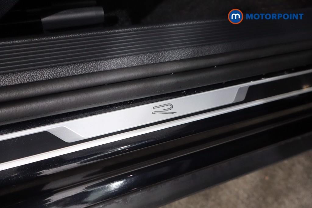 Volkswagen T-Roc R-Line Automatic Petrol SUV - Stock Number (1567545) - 19th supplementary image