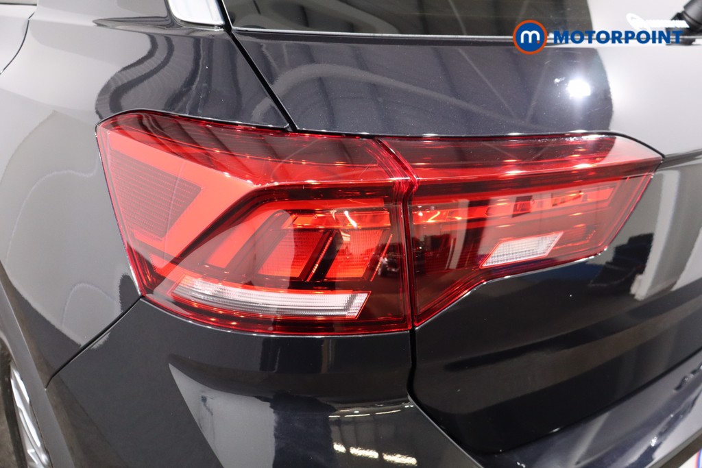 Volkswagen T-Roc R-Line Automatic Petrol SUV - Stock Number (1567545) - 32nd supplementary image