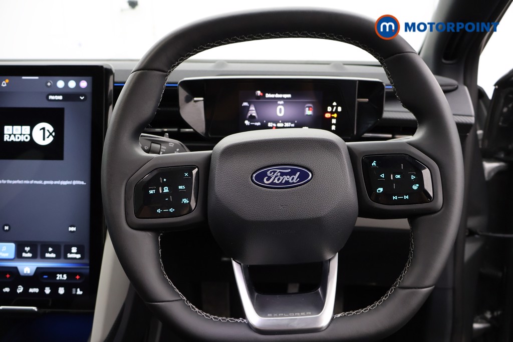 Ford Explorer Premium Automatic Electric SUV - Stock Number (1567686) - 1st supplementary image