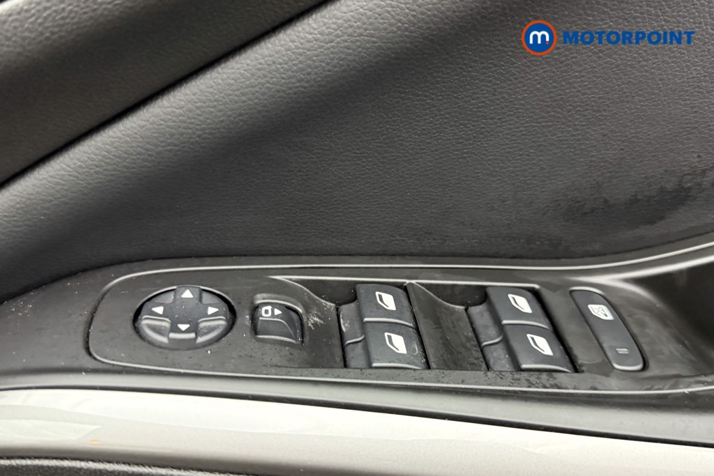 Vauxhall Grandland Ultimate Manual Petrol SUV - Stock Number (1503786) - 16th supplementary image