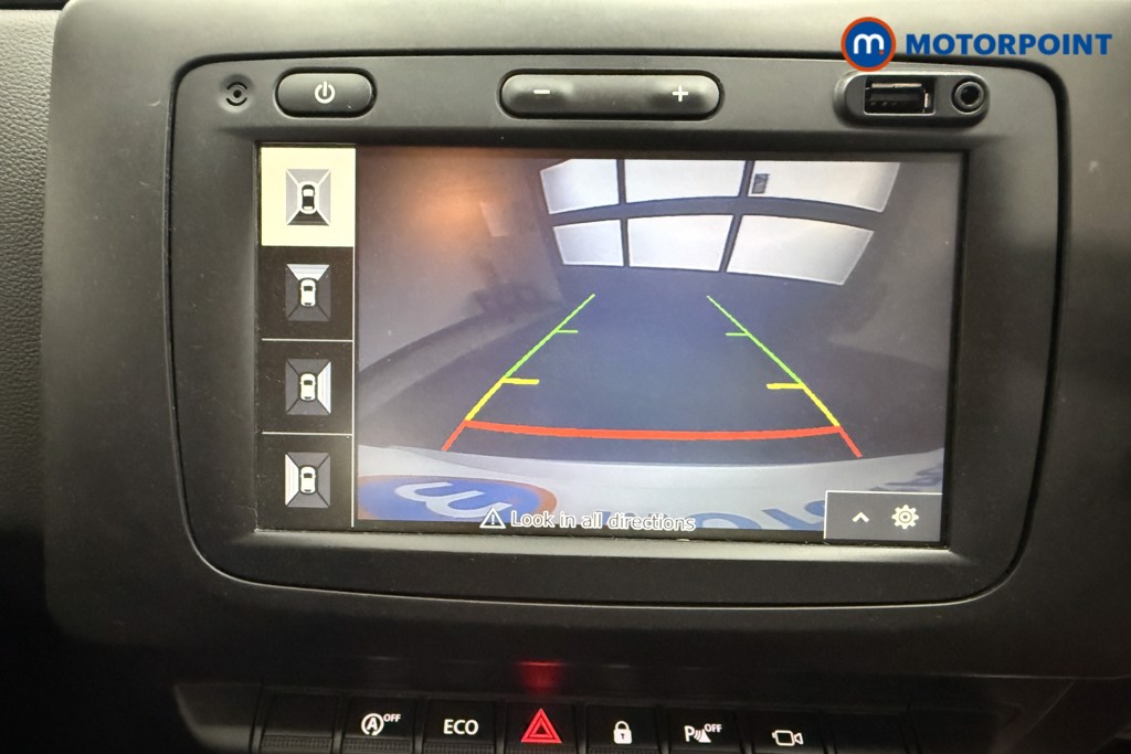 Dacia Duster Techroad Manual Petrol SUV - Stock Number (1532005) - 11th supplementary image